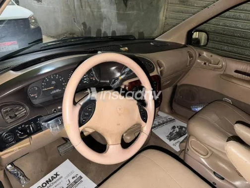 Chrysler Voyager 2000 Dark Green Used for Sale - 1