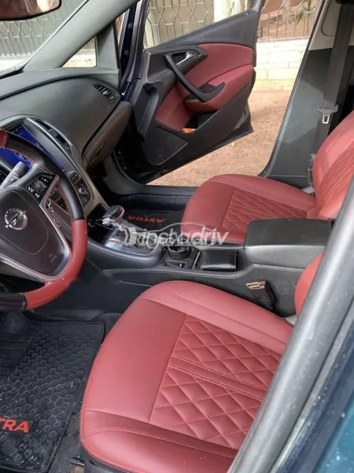 اوبل أسترا 2016 أبيض مستعملة للبيع - 2