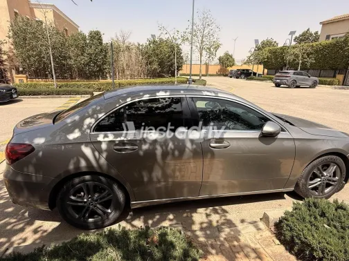 Mercedes A 200 2020 Bronze Used for Sale - 4
