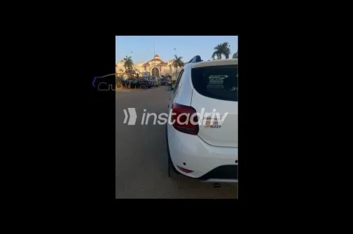 Renault Sandero Step Way 2022 White Used for Sale - 5