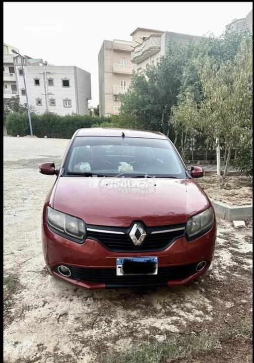 رينو لوجان 2016 أحمر مستعملة للبيع - 1