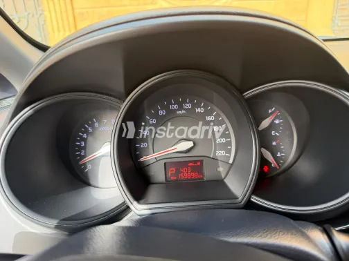 Kia Rio 2017 White Used for Sale - 5