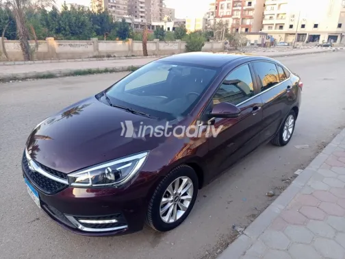 شيرى اريزو 5 2025 أبيض مستعملة للبيع - 4