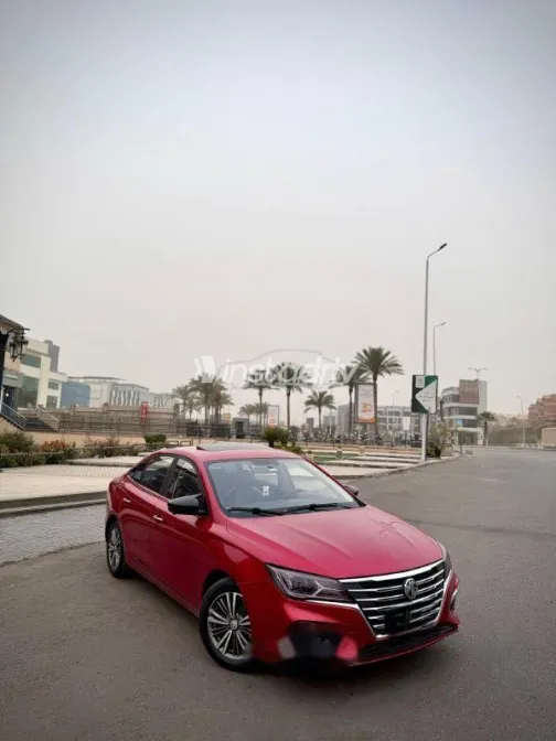 ام جى 5 2021 أحمر مستعملة للبيع - 1