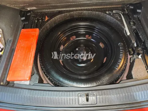 فولكس فاغن تيجون 2018 أبيض مستعملة للبيع - 9