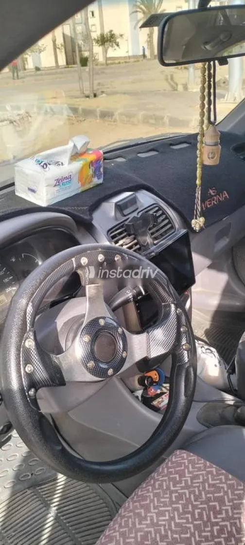 Hyundai Verna 2011 Silver Used for Sale - 5