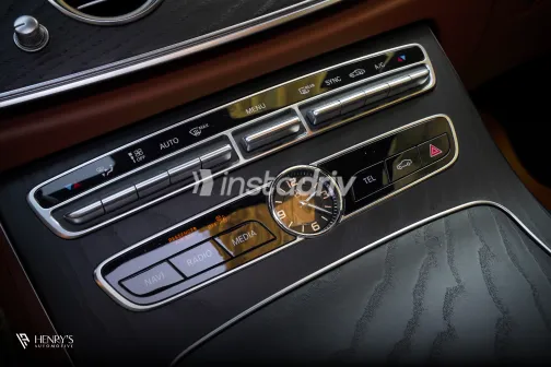 مرسيدس E 300 2019 أبيض مستعملة للبيع - 7
