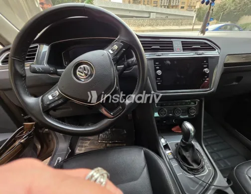 Volkswagen Tiguan 2019 White Used for Sale - 5