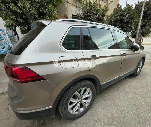 Volkswagen Tiguan 2019 White Used for Sale - 6