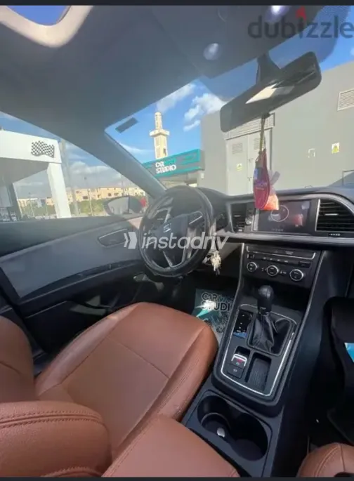 سيات ليون 2019 أبيض مستعملة للبيع - 5