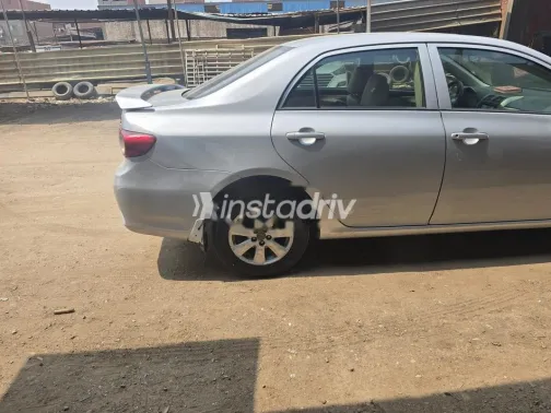 تويوتا كورولا 2012 فضي مستعملة للبيع - 5