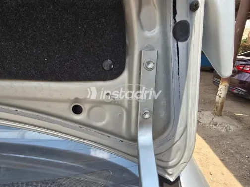 تويوتا كورولا 2012 فضي مستعملة للبيع - 6