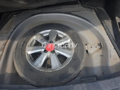 تويوتا كورولا 2012 فضي مستعملة للبيع - 9