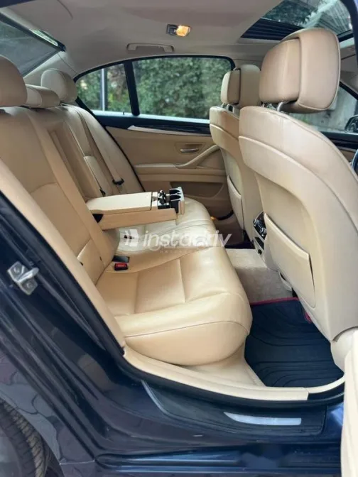 بي ام دبليو 520 2013 أزرق غامق مستعملة للبيع - 6