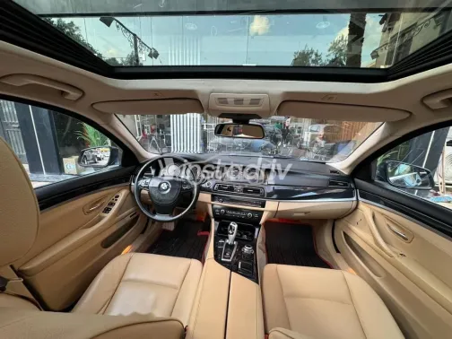 بي ام دبليو 520 2013 أزرق غامق مستعملة للبيع - 7