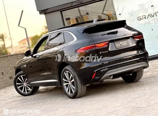 Jaguar F-Pace 2022 Black Used for Sale - 3