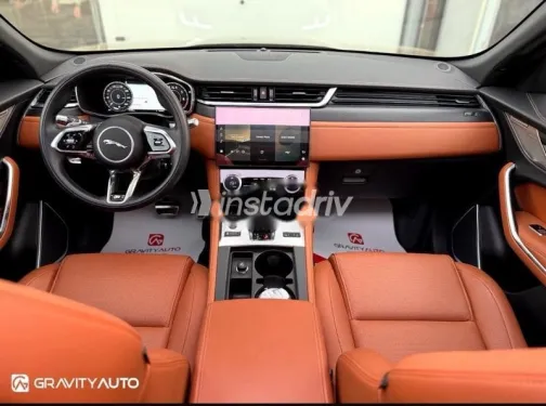 Jaguar F-Pace 2022 Black Used for Sale - 7