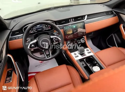 Jaguar F-Pace 2022 Black Used for Sale - 8