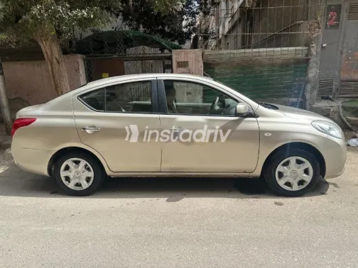 نيسان صنى 2013 ذهبي مستعملة للبيع - 8