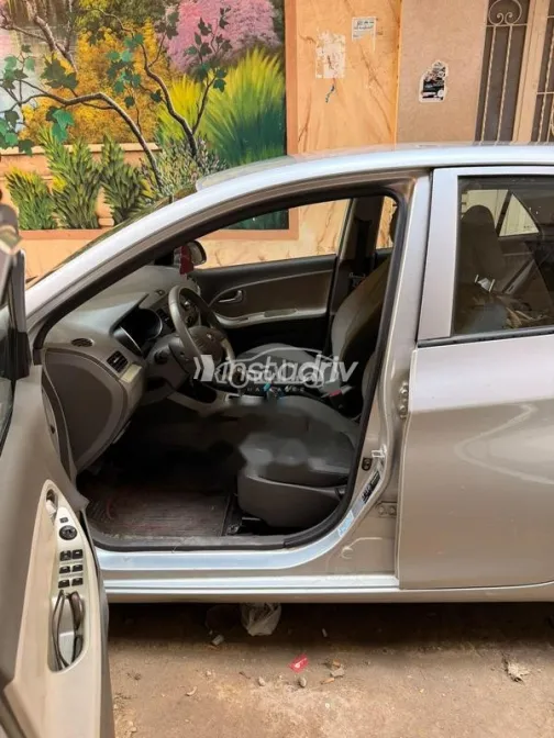 كيا بيكانتو 2016 أبيض مستعملة للبيع - 8