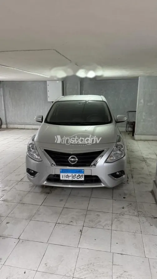 نيسان صنى 2025 أبيض مستعملة للبيع - 1