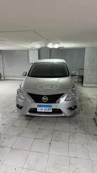 نيسان صنى 2025 أبيض مستعملة للبيع