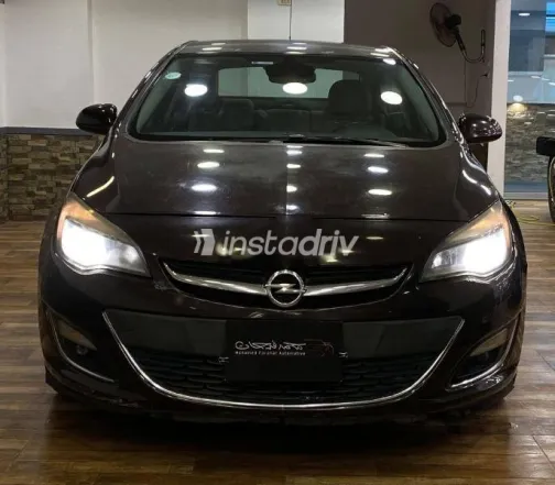 Opel Astra 2015 Black Used for Sale - 1