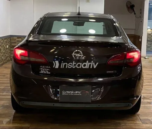 Opel Astra 2015 Black Used for Sale - 4