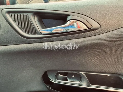 اوبل كورسا 2017 أحمر مستعملة للبيع - 4