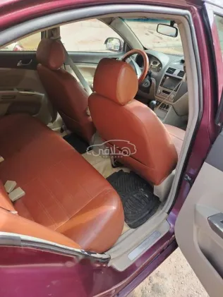 جيلي امجراند 7 2015 أحمر غامق مستعملة للبيع