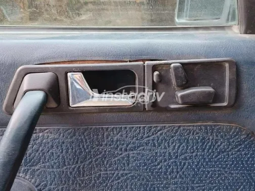 مرسيدس 190 1991 أزرق غامق مستعملة للبيع - 4