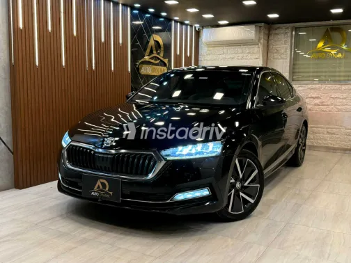 Skoda Octavia 2021 White Used for Sale - 6