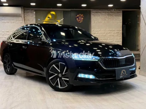 Skoda Octavia 2021 White Used for Sale - 10