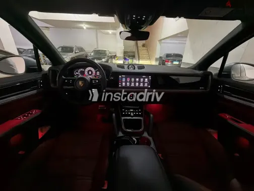 بورش كايين 2022 أبيض مستعملة للبيع - 6