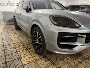 بورش كايين 2022 أبيض مستعملة للبيع