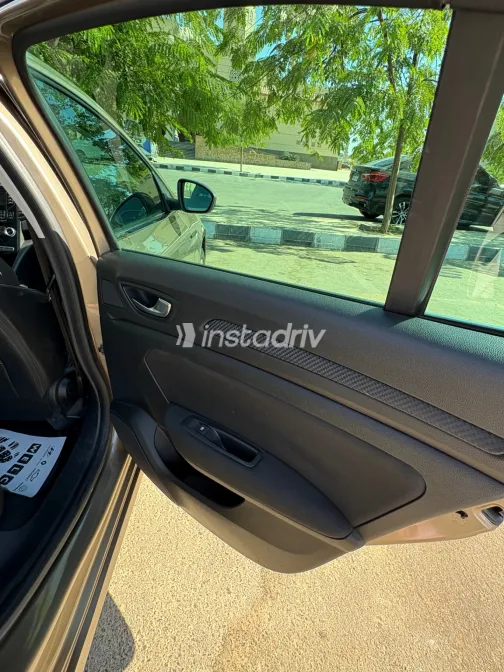 رينو ميجان 2021 أبيض مستعملة للبيع - 5