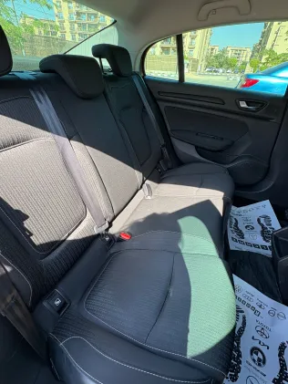 رينو ميجان 2021 أبيض مستعملة للبيع