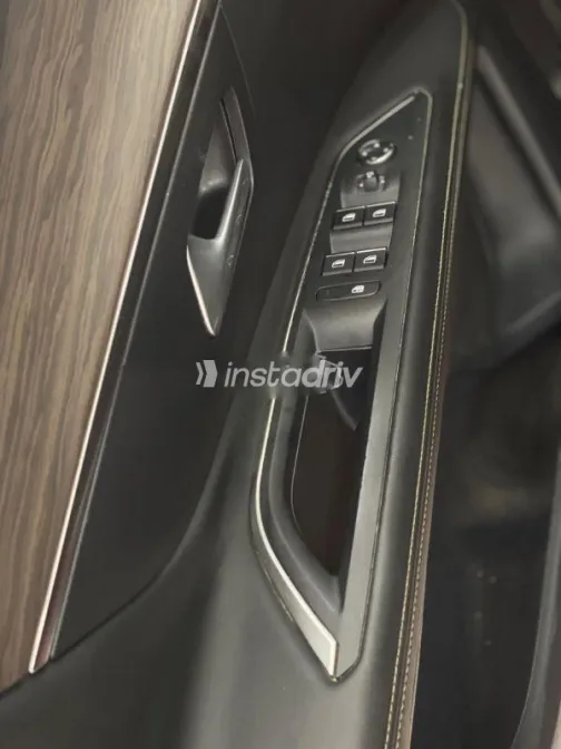 Peugeot 3008 2021 Red Used for Sale - 10