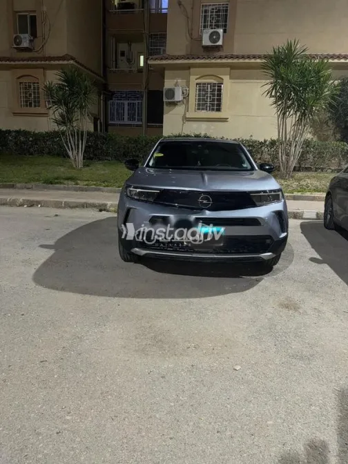 اوبل موكا 2023 أبيض مستعملة للبيع - 1