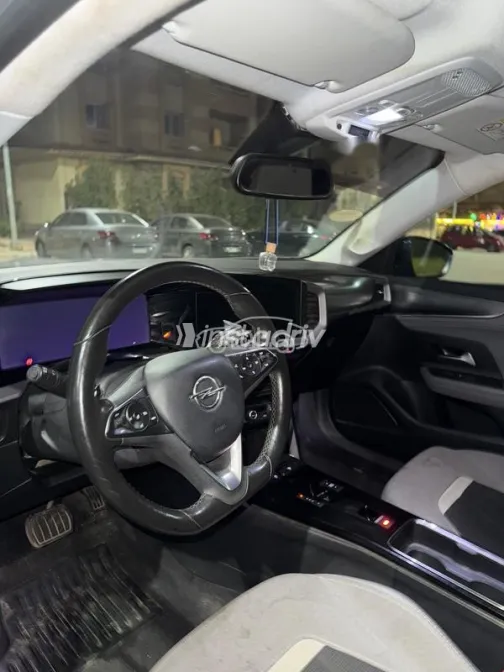 اوبل موكا 2023 أبيض مستعملة للبيع - 3