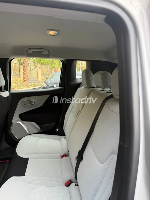 جيب رينيجيد 2018 أبيض مستعملة للبيع - 3