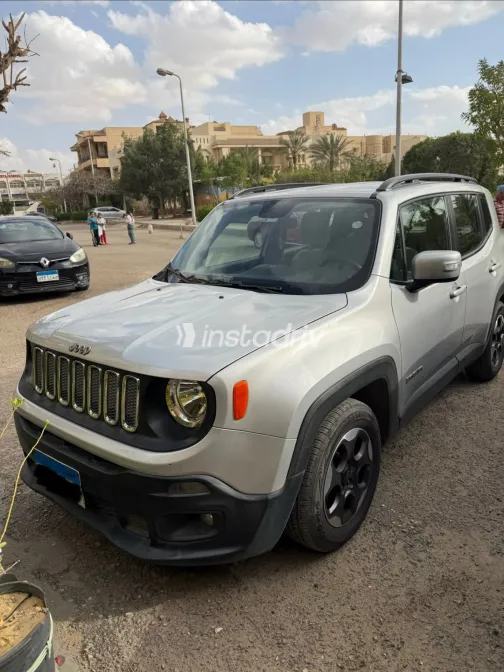 جيب رينيجيد 2018 أبيض مستعملة للبيع - 4