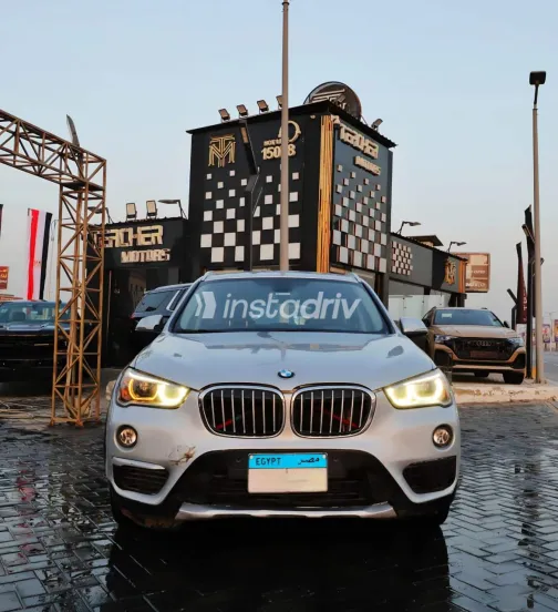 بي ام دبليو X1 2019 أبيض مستعملة للبيع - 3