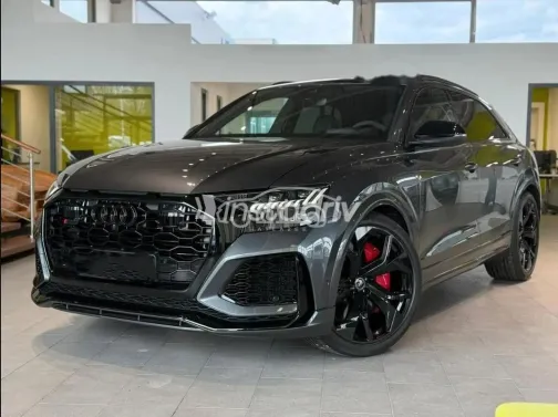 Audi Q8 2024 Gray Used for Sale - 1