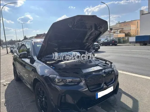 بي ام دبليو IX3 2023 أسود مستعملة للبيع - 1