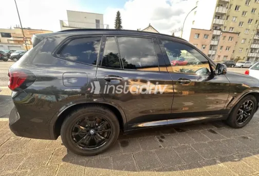 بي ام دبليو IX3 2023 أسود مستعملة للبيع - 2