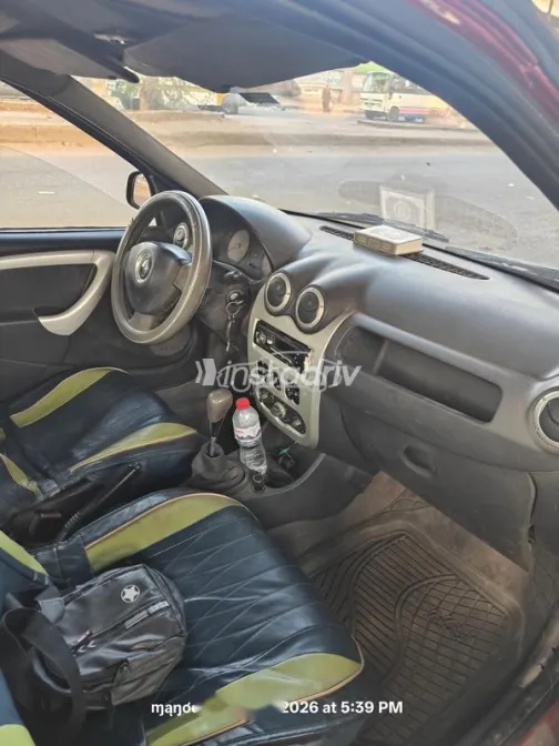 رينو لوجان 2012 أحمر مستعملة للبيع - 3