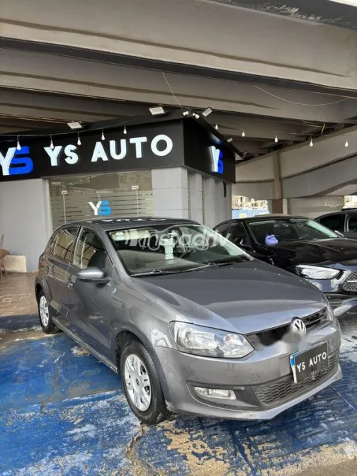 Volkswagen Polo 2013 Gray Used for Sale - 3