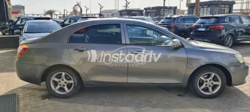 جيلي امجراند X7 2014 رمادي مستعملة للبيع - 3