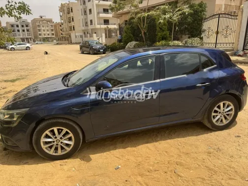 رينو ميجان 2017 أبيض مستعملة للبيع - 4